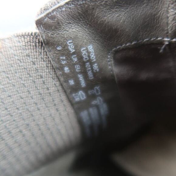 Ugg Shoes Womens 9 Ankle Boot Cobie II Leather Gore Fashion Chic Comfort Classic - Picture 15 of 16